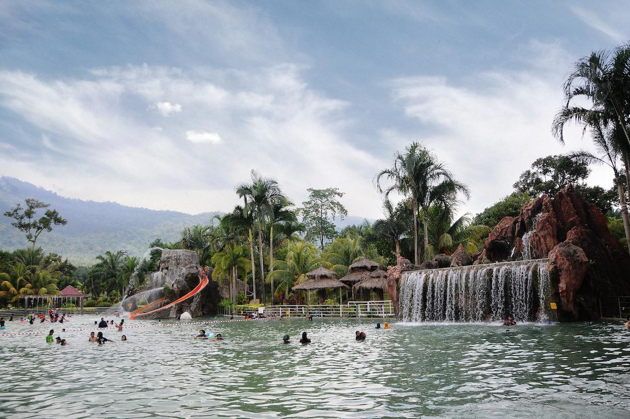 Hotel Felda Residence Hot Springs Sungkai Extérieur photo