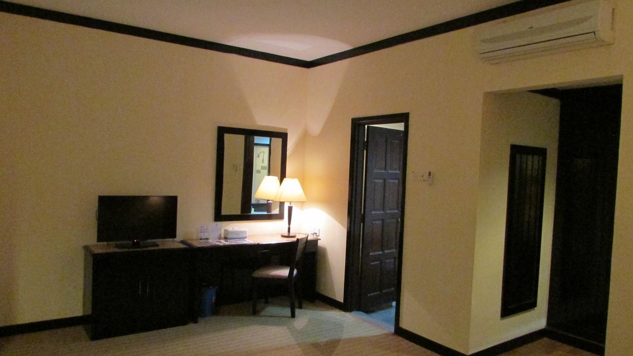 Hotel Felda Residence Hot Springs Sungkai Extérieur photo