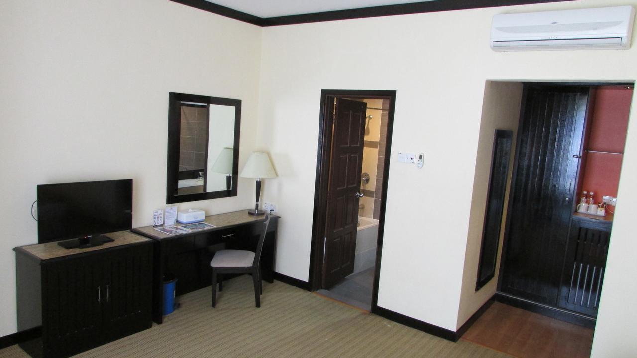 Hotel Felda Residence Hot Springs Sungkai Extérieur photo
