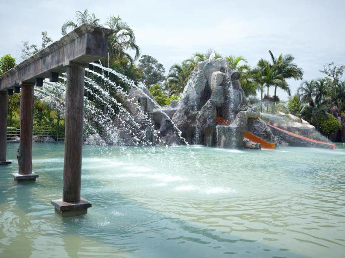 Hotel Felda Residence Hot Springs Sungkai Extérieur photo